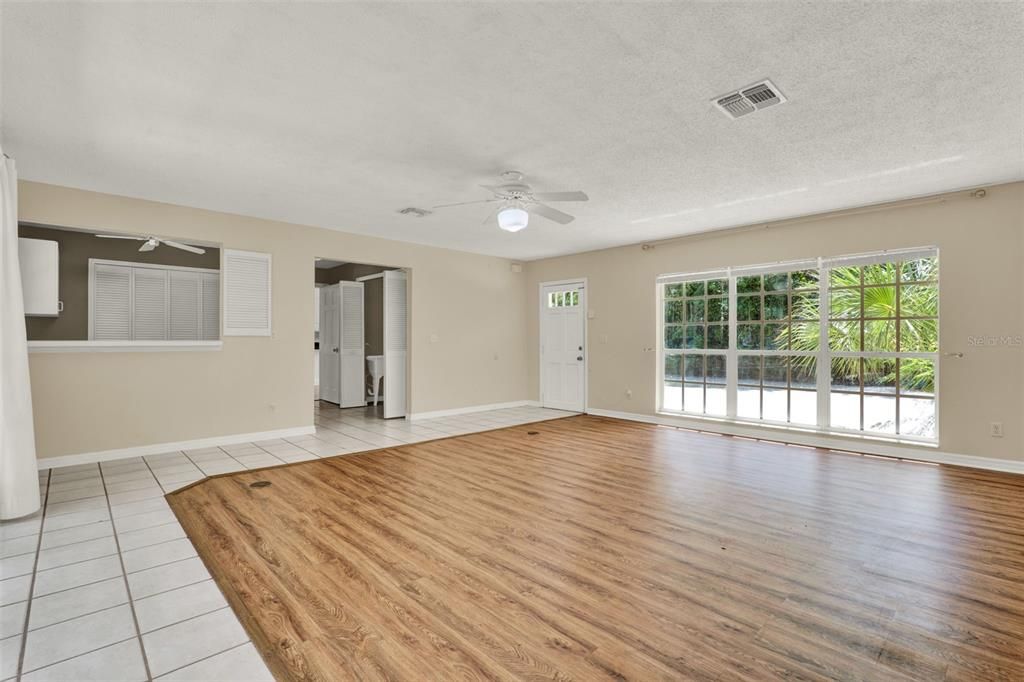 Active With Contract: $650,000 (5 beds, 3 baths, 3309 Square Feet)