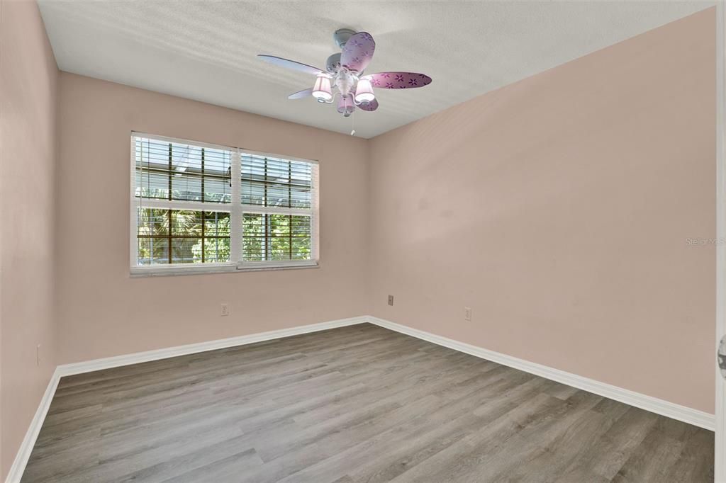 Active With Contract: $650,000 (5 beds, 3 baths, 3309 Square Feet)