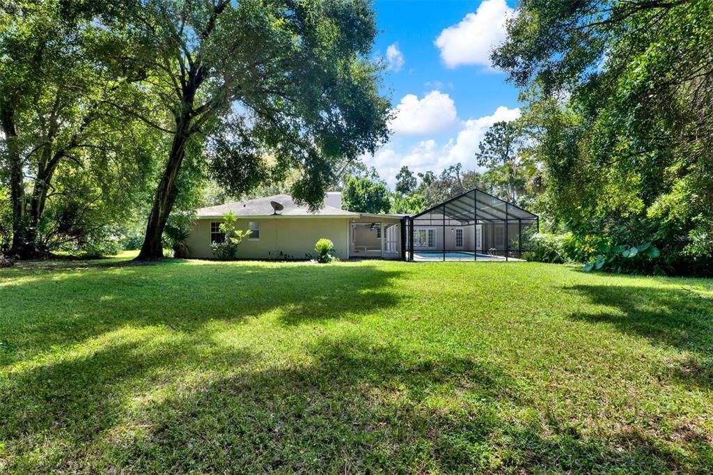 Active With Contract: $650,000 (5 beds, 3 baths, 3309 Square Feet)