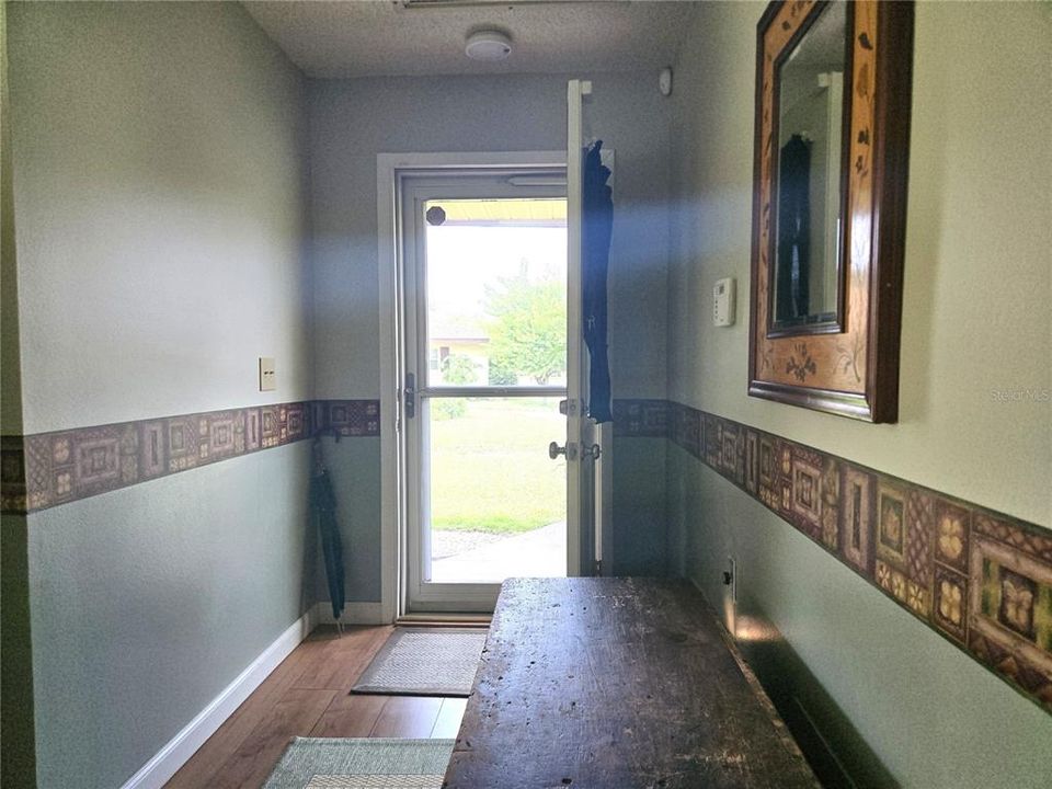 На продажу: $189,900 (2 спален, 2 ванн, 1164 Квадратных фут)