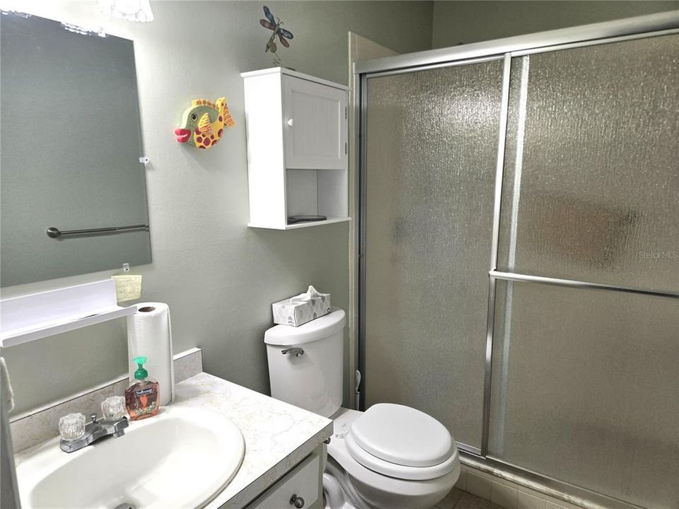 На продажу: $189,900 (2 спален, 2 ванн, 1164 Квадратных фут)