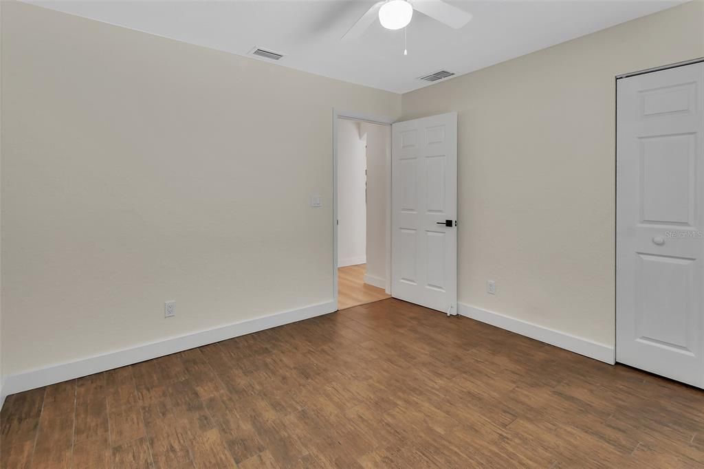 Active With Contract: $439,900 (3 beds, 2 baths, 1674 Square Feet)