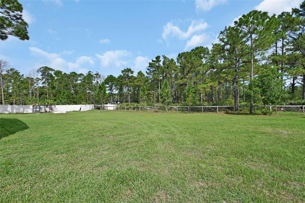 Active With Contract: $439,900 (3 beds, 2 baths, 1674 Square Feet)