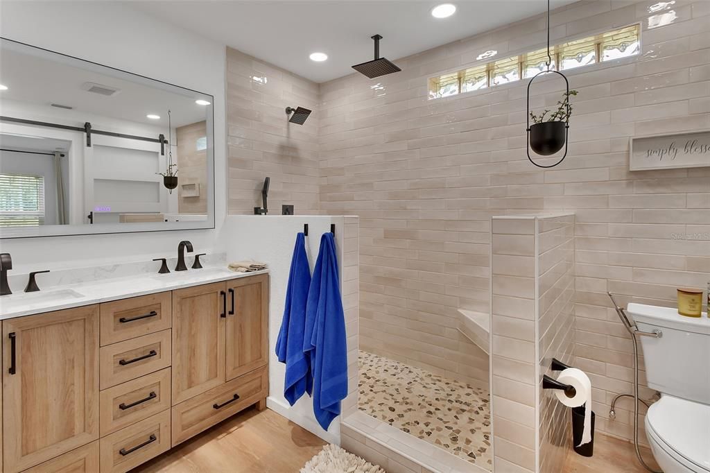 Active With Contract: $439,900 (3 beds, 2 baths, 1674 Square Feet)