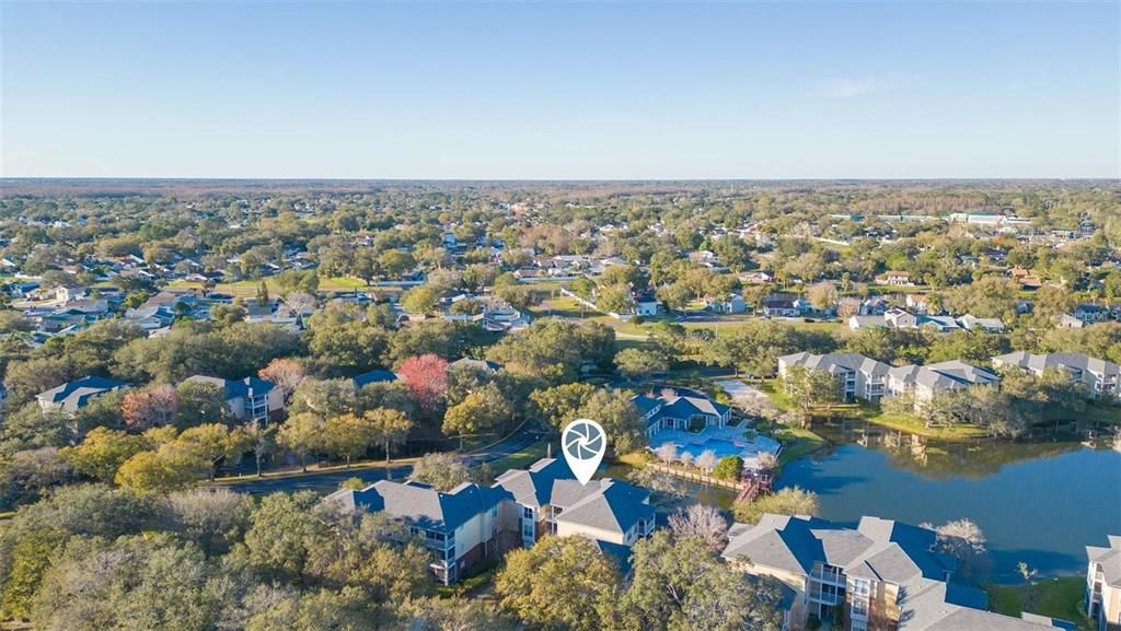 合同活跃: $139,900 (1 贝兹, 1 浴室, 738 平方英尺)