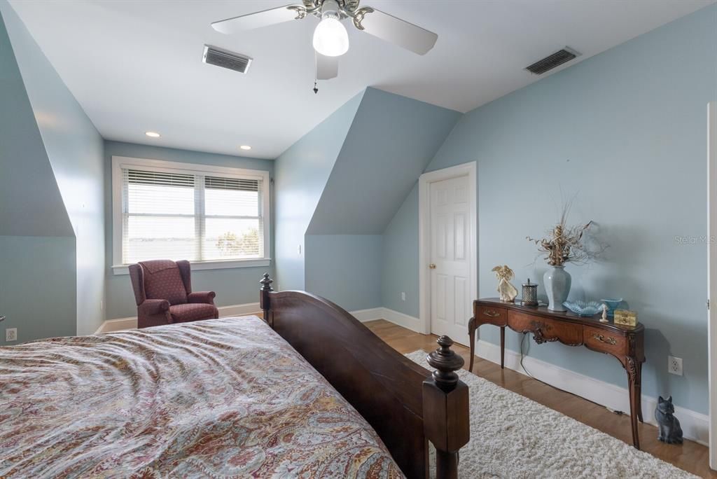 待售: $2,900,000 (3 贝兹, 3 浴室, 4207 平方英尺)