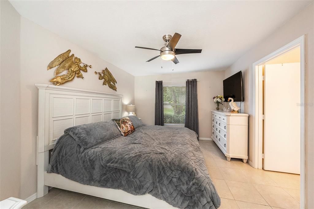 Activo con contrato: $259,000 (2 camas, 2 baños, 1107 Pies cuadrados)