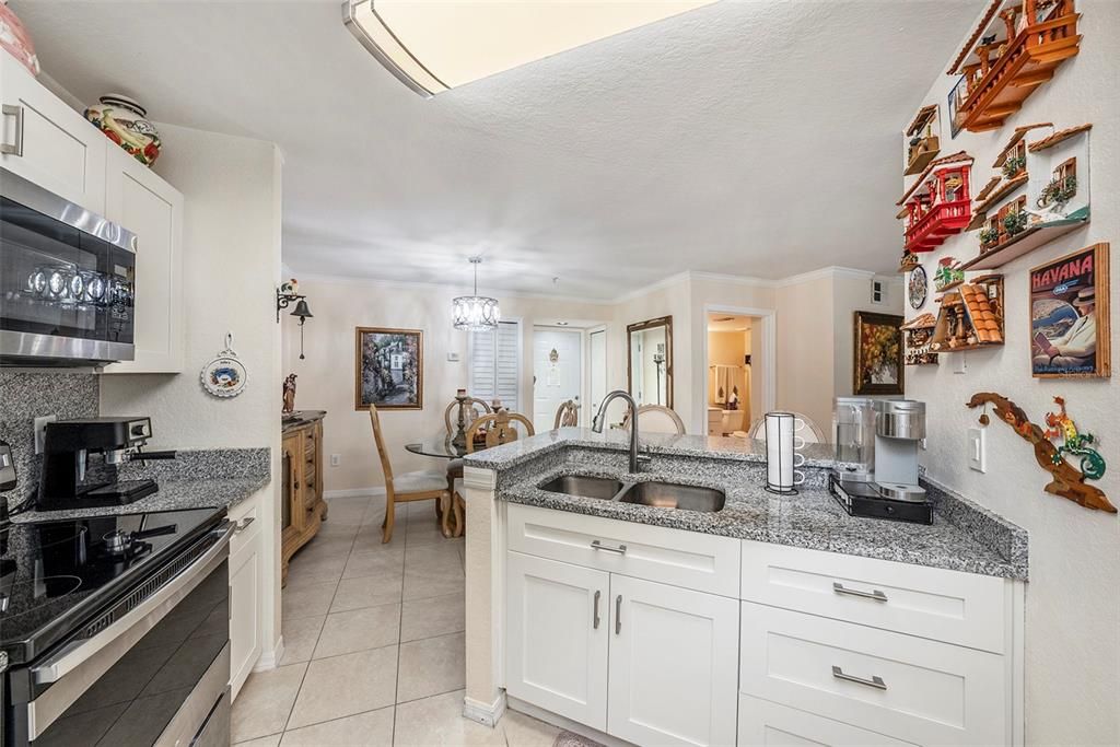 Activo con contrato: $259,000 (2 camas, 2 baños, 1107 Pies cuadrados)