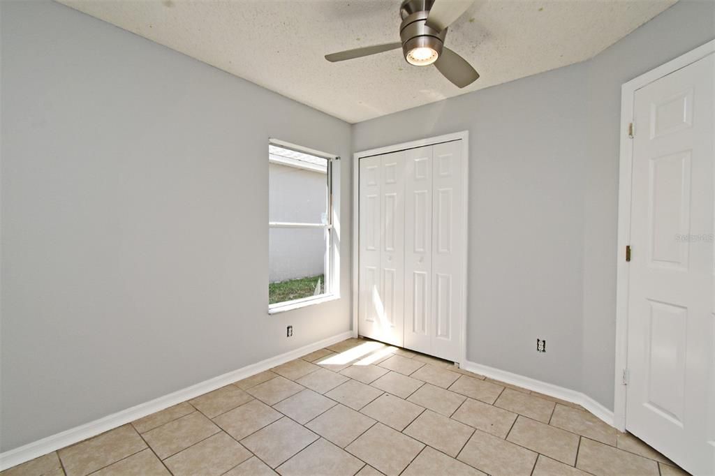Active With Contract: $324,900 (3 beds, 2 baths, 1610 Square Feet)