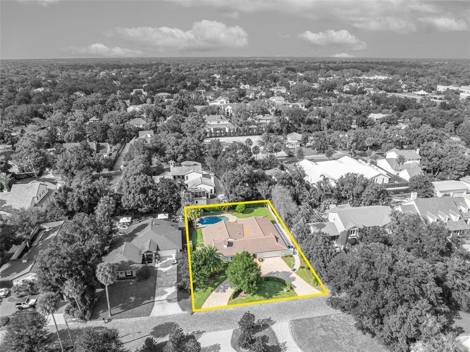 合同活跃: $1,699,999 (4 贝兹, 3 浴室, 2749 平方英尺)