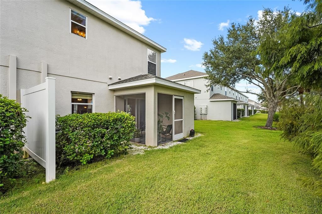 Active With Contract: $269,000 (3 beds, 2 baths, 1343 Square Feet)