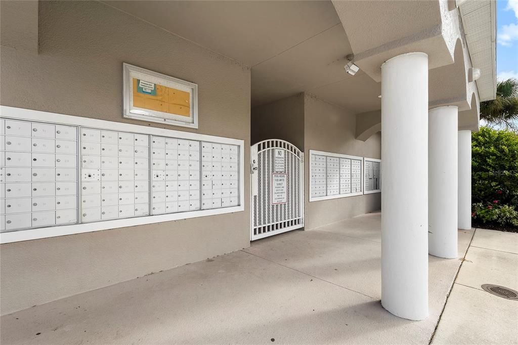 Active With Contract: $269,000 (3 beds, 2 baths, 1343 Square Feet)