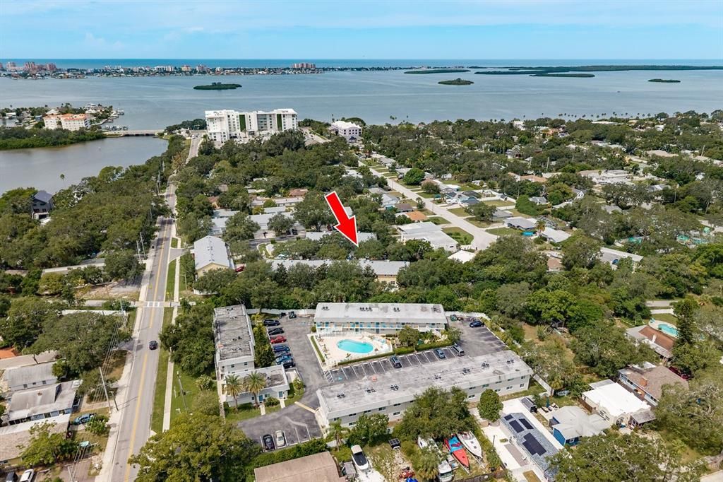 Под контрактом: $389,900 (3 спален, 2 ванн, 1596 Квадратных фут)