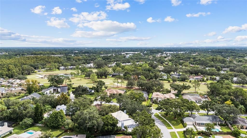 合同活跃: $924,000 (4 贝兹, 3 浴室, 3698 平方英尺)