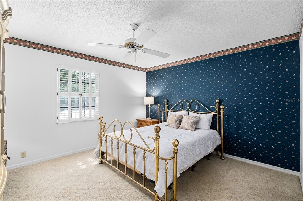 合同活跃: $924,000 (4 贝兹, 3 浴室, 3698 平方英尺)