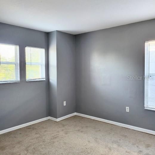 For Rent: $1,999 (4 beds, 2 baths, 2496 Square Feet)