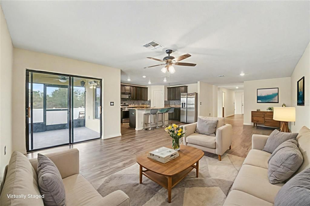 For Sale: $324,900 (5 beds, 3 baths, 1954 Square Feet)