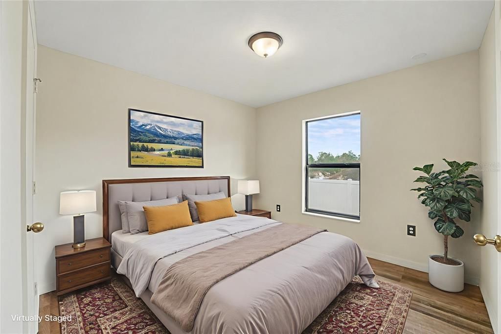 For Sale: $324,900 (5 beds, 3 baths, 1954 Square Feet)