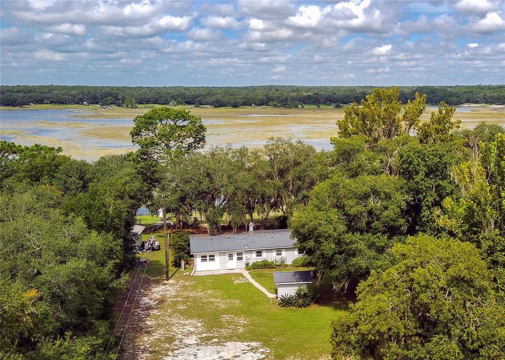 For Sale: $299,000 (3 beds, 1 baths, 1800 Square Feet)