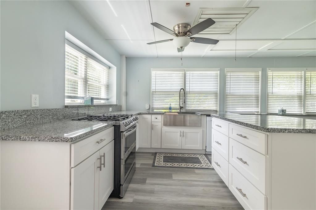 For Sale: $299,000 (3 beds, 1 baths, 1800 Square Feet)