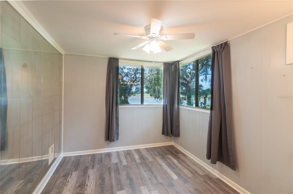 For Sale: $299,000 (3 beds, 1 baths, 1800 Square Feet)