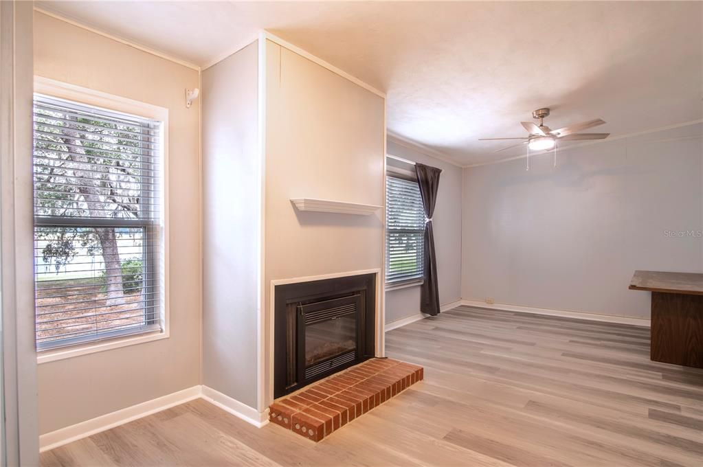 For Sale: $299,000 (3 beds, 1 baths, 1800 Square Feet)