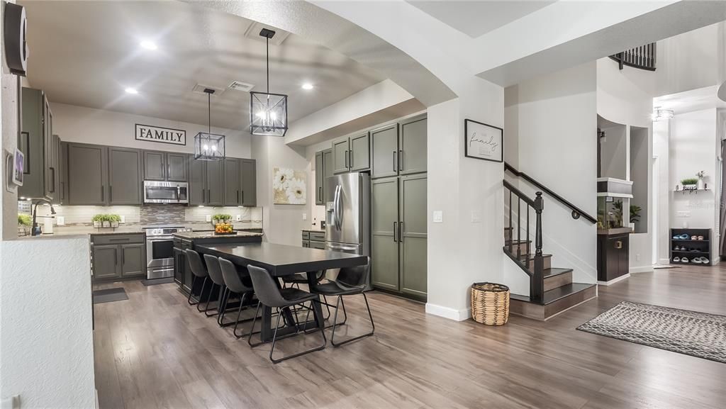 待售: $769,000 (5 贝兹, 4 浴室, 3393 平方英尺)