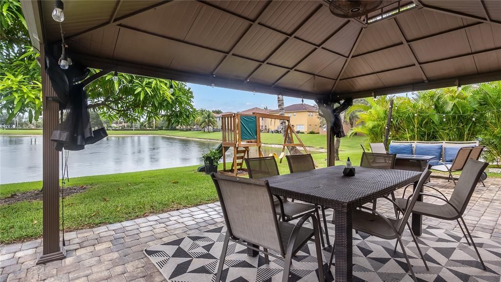 待售: $769,000 (5 贝兹, 4 浴室, 3393 平方英尺)