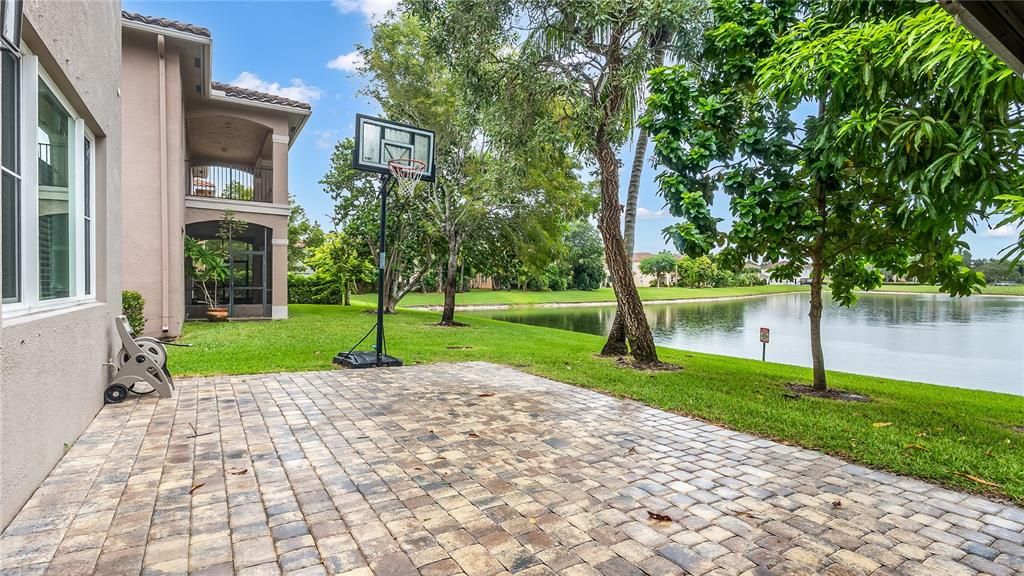 待售: $769,000 (5 贝兹, 4 浴室, 3393 平方英尺)