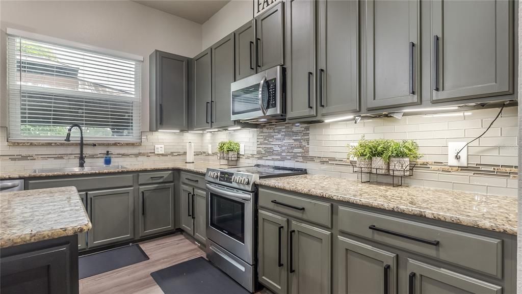 待售: $769,000 (5 贝兹, 4 浴室, 3393 平方英尺)