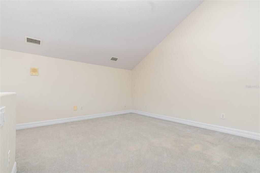 Под контрактом: $339,000 (2 спален, 2 ванн, 1736 Квадратных фут)