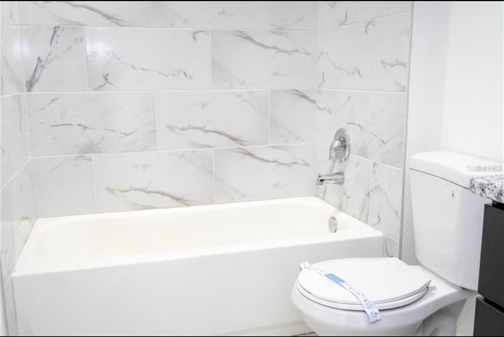 В аренду: $1,800 (4 спален, 2 ванн, 1580 Квадратных фут)