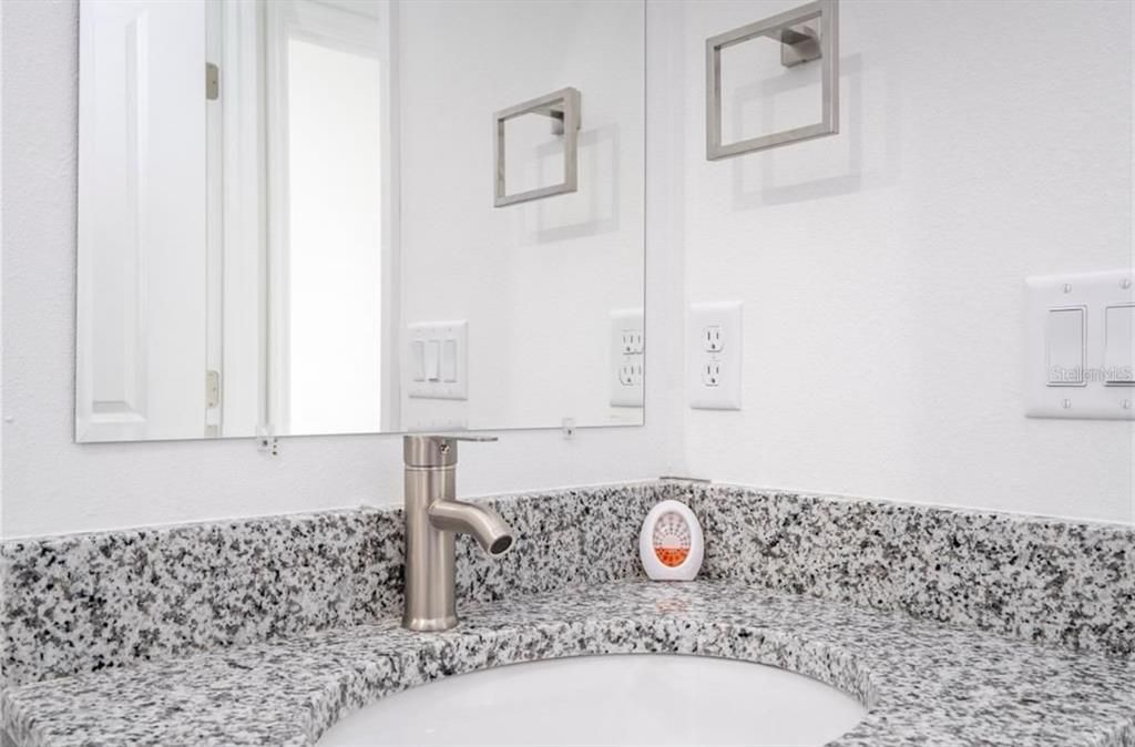 В аренду: $1,800 (4 спален, 2 ванн, 1580 Квадратных фут)