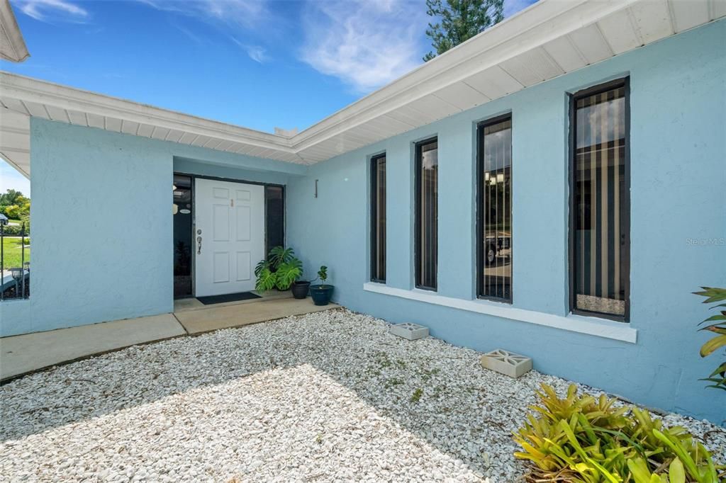 For Sale: $395,000 (3 beds, 2 baths, 1777 Square Feet)