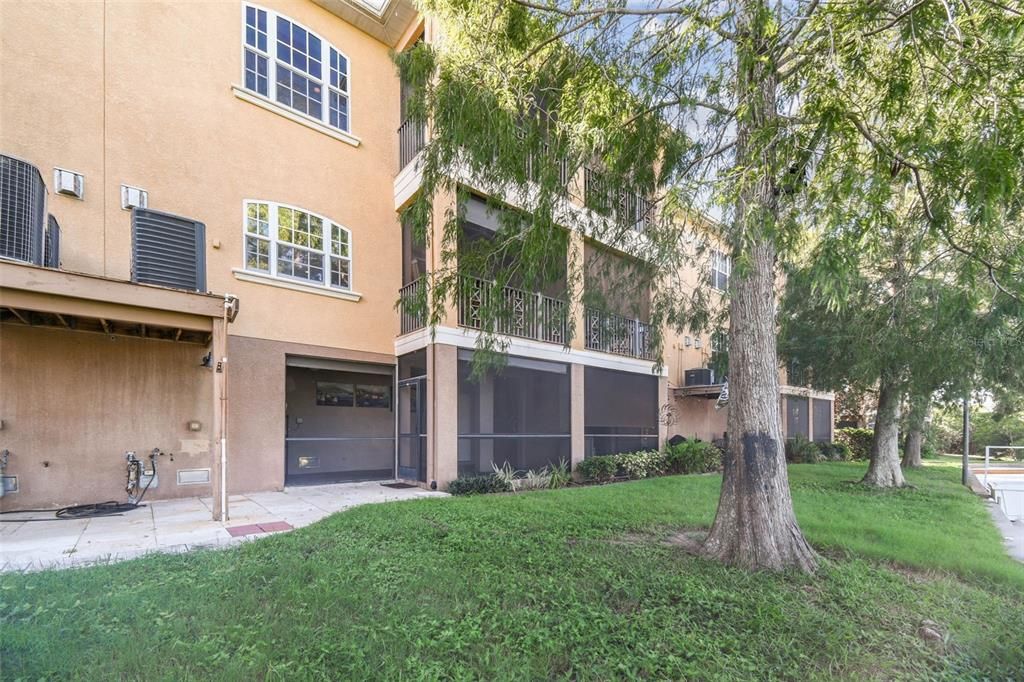 出租: $3,250 (3 贝兹, 3 浴室, 2122 平方英尺)