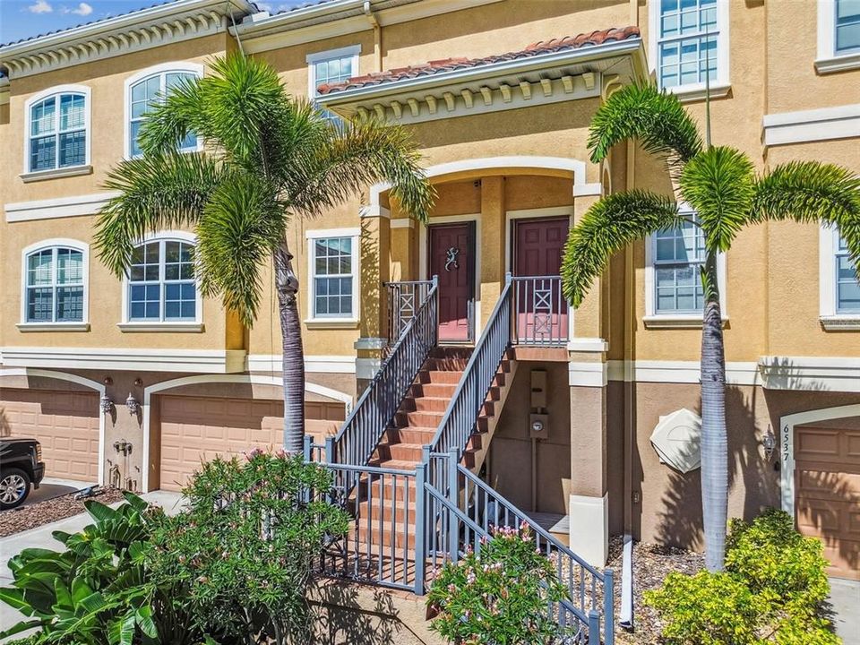 出租: $3,250 (3 贝兹, 3 浴室, 2122 平方英尺)