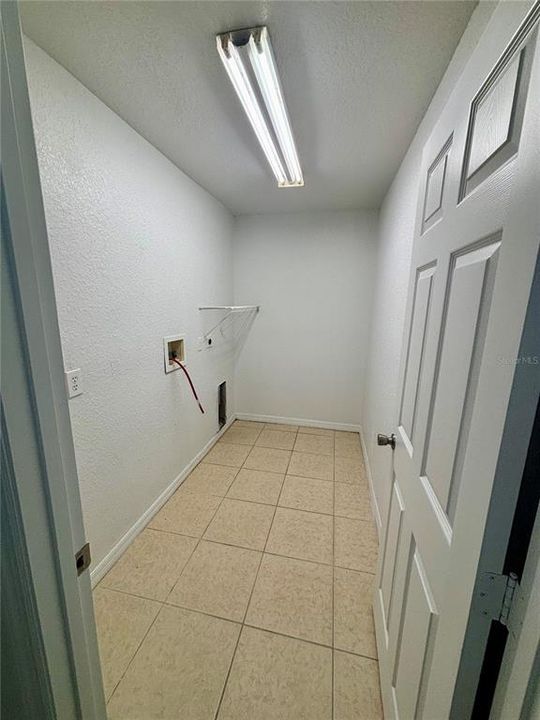 En Renta: $1,550 (3 camas, 2 baños, 1321 Pies cuadrados)