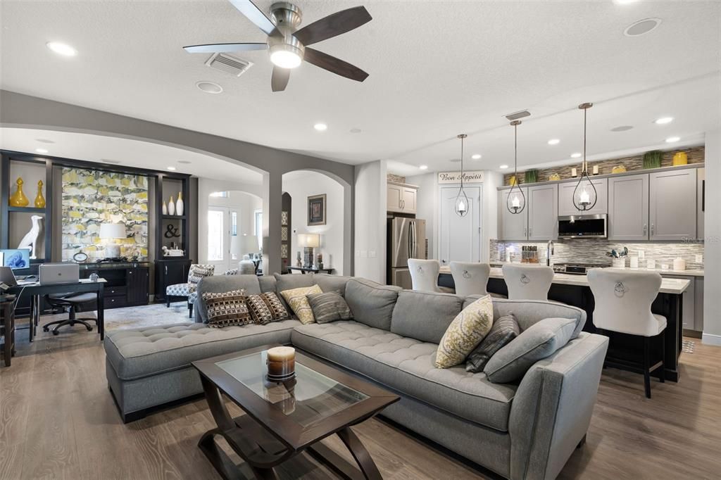 Activo con contrato: $540,000 (2 camas, 2 baños, 1974 Pies cuadrados)