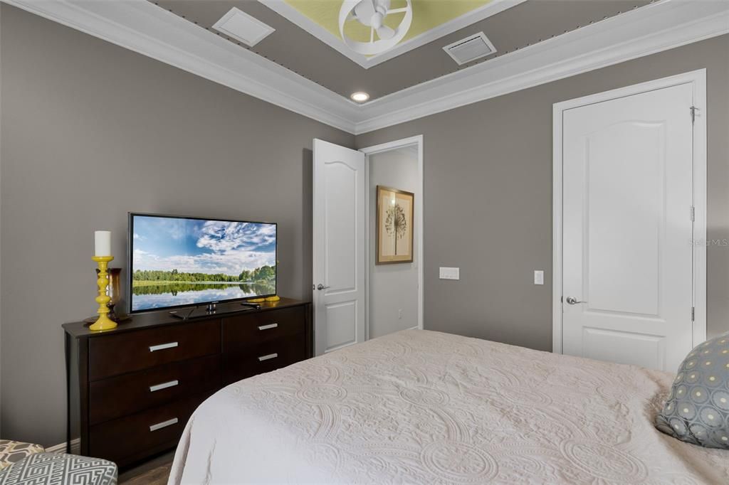 Activo con contrato: $540,000 (2 camas, 2 baños, 1974 Pies cuadrados)