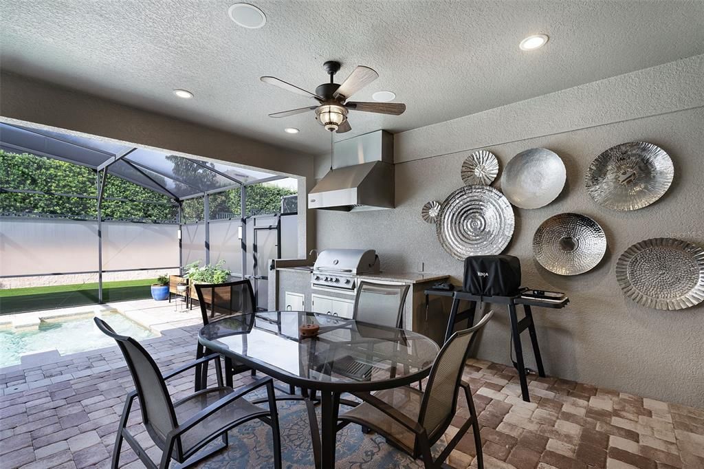 Activo con contrato: $540,000 (2 camas, 2 baños, 1974 Pies cuadrados)