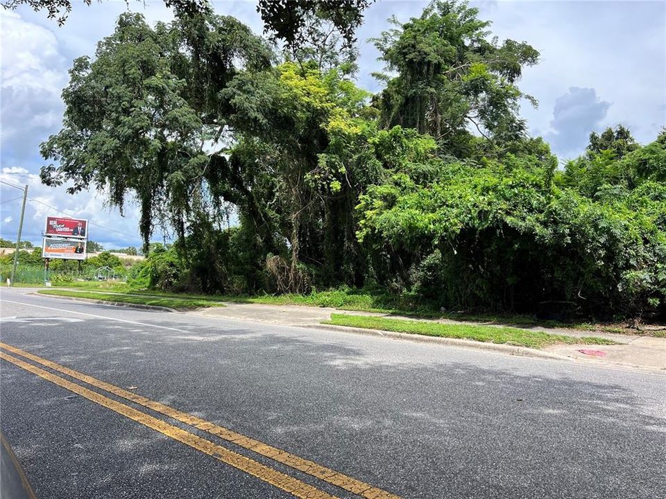 Activo con contrato: $55,000 (0.14 acres)