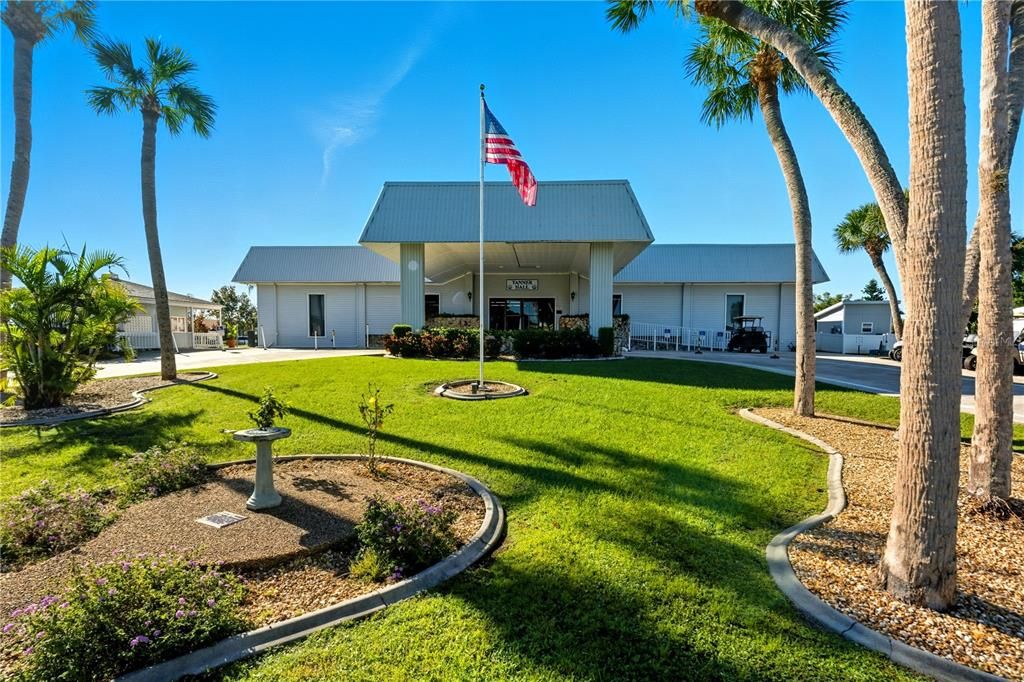 Под контрактом: $159,000 (3 спален, 2 ванн, 1296 Квадратных фут)