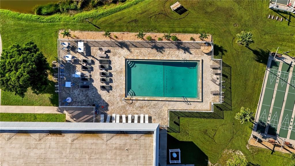 Под контрактом: $159,000 (3 спален, 2 ванн, 1296 Квадратных фут)