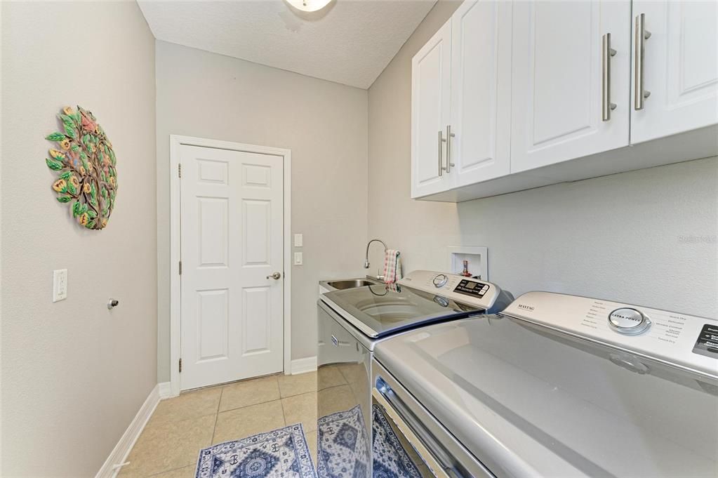 En Venta: $680,000 (4 camas, 3 baños, 2666 Pies cuadrados)