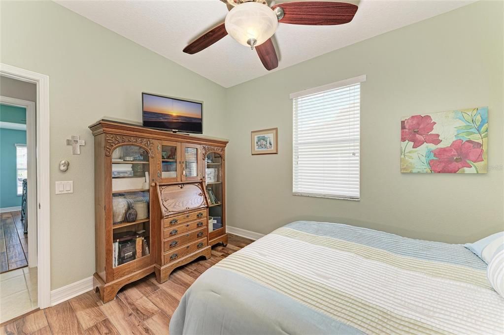 En Venta: $680,000 (4 camas, 3 baños, 2666 Pies cuadrados)