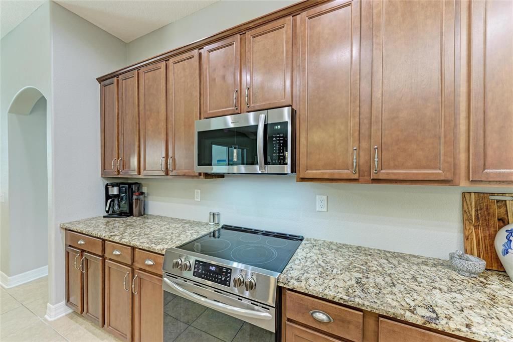 En Venta: $680,000 (4 camas, 3 baños, 2666 Pies cuadrados)