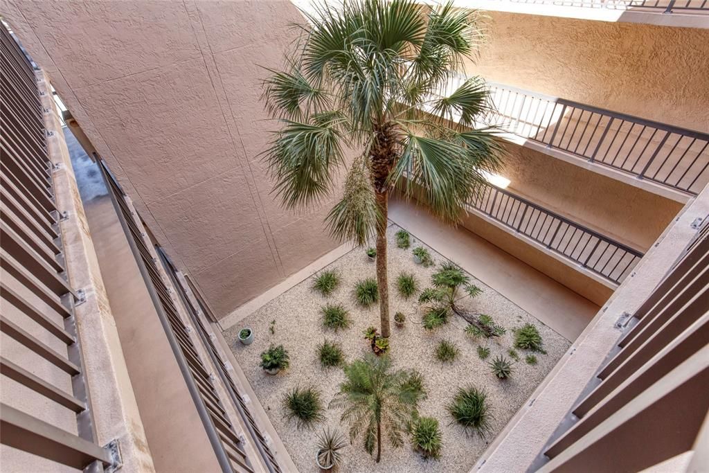 待售: $279,500 (2 贝兹, 2 浴室, 1275 平方英尺)