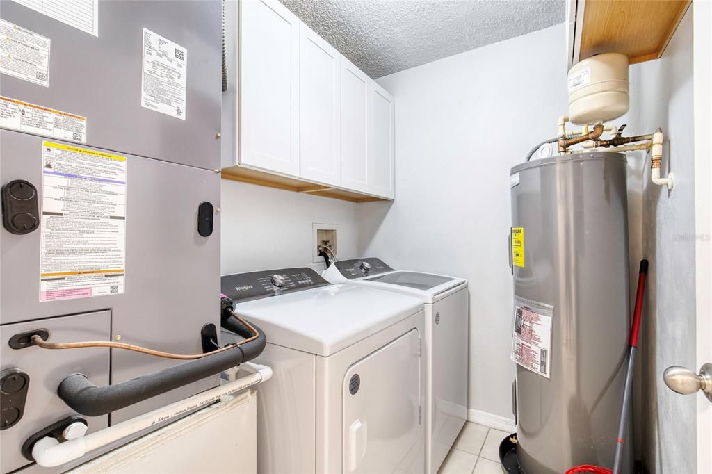 待售: $279,500 (2 贝兹, 2 浴室, 1275 平方英尺)