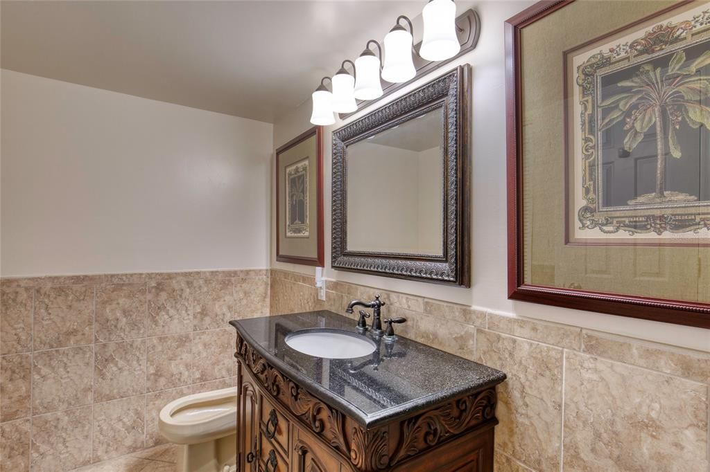 待售: $279,500 (2 贝兹, 2 浴室, 1275 平方英尺)