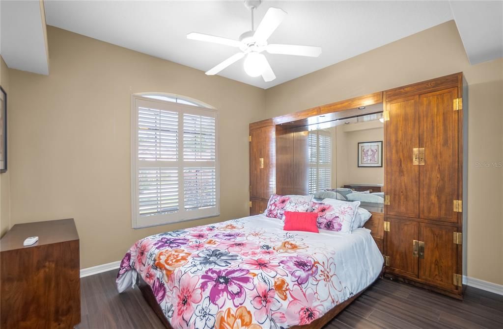 待售: $420,000 (3 贝兹, 2 浴室, 2191 平方英尺)